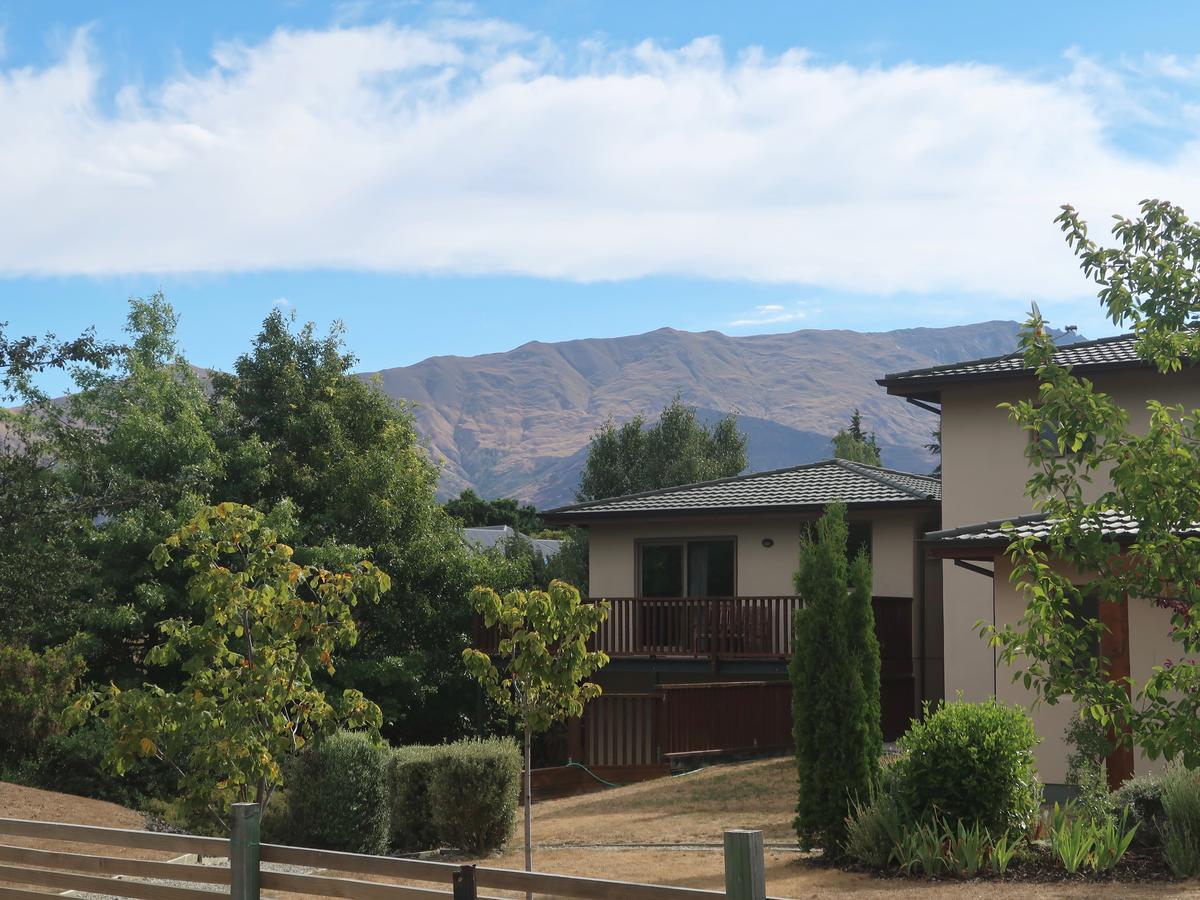 Black Peak View Wanaka Dış mekan fotoğraf